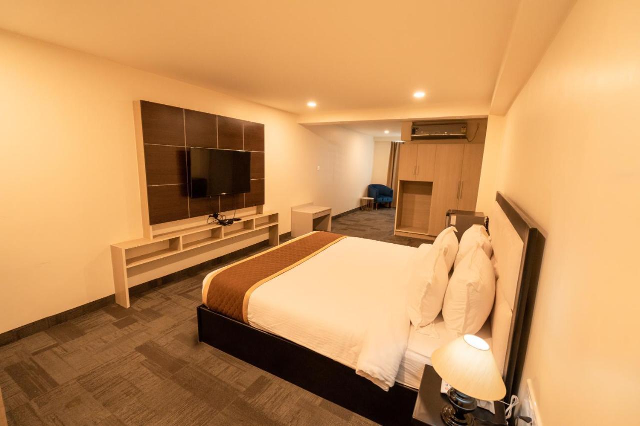 Royale Lalawi Hotel Āīzawl Exteriör bild