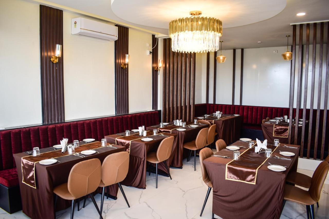 Royale Lalawi Hotel Āīzawl Exteriör bild