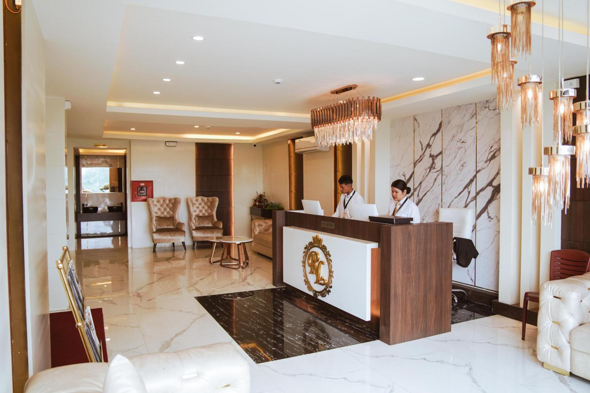Royale Lalawi Hotel Āīzawl Exteriör bild